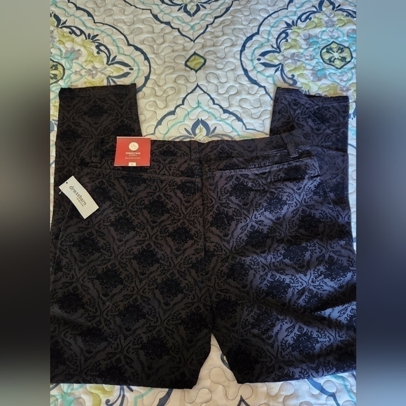 DB established womens pants - Picture 7 of 7